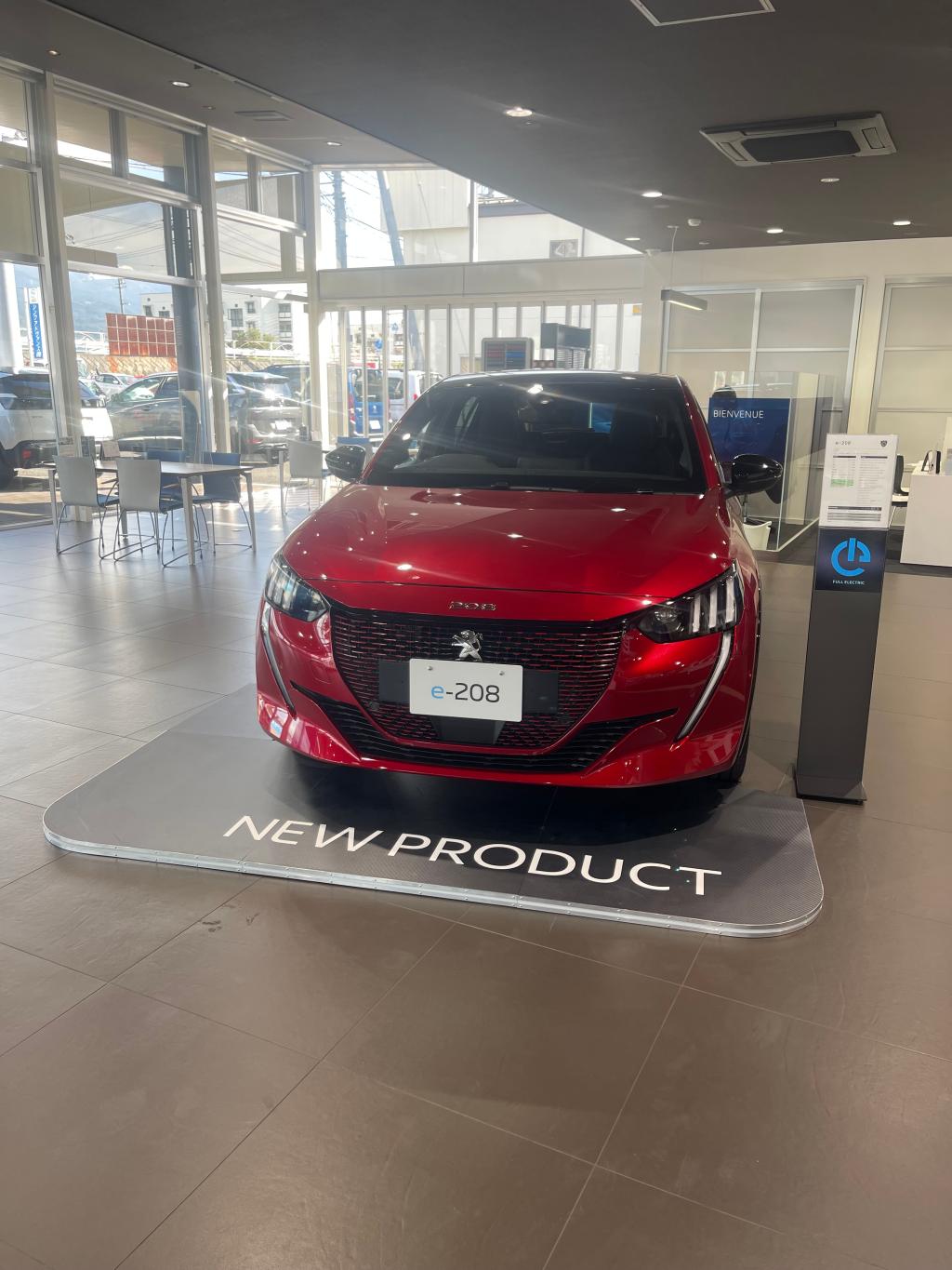 ショールームの展示車を入れ替えました！