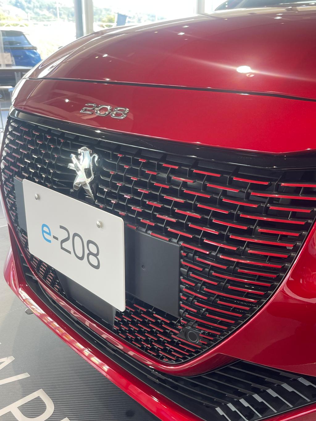 ショールームの展示車を入れ替えました！